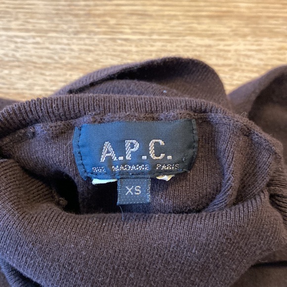 Chocolate brown cotton cashmere blend APC turtleneck sweater, XS - Picture 4 of 7